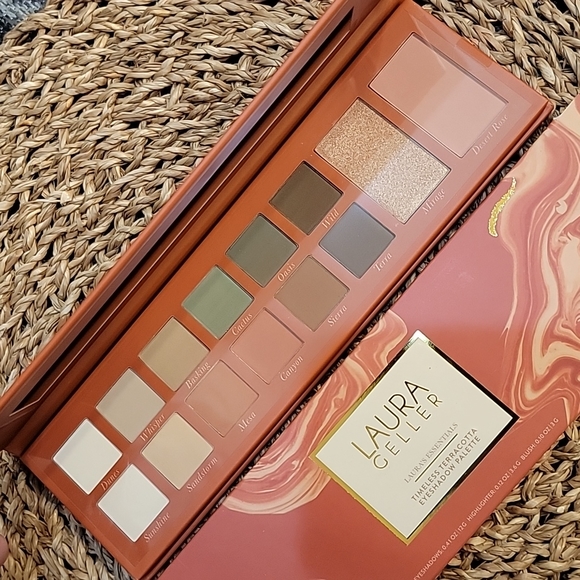 NWT LAURA GELLER BUNDLE OF 4 EYESHADOW PALETTES. - Picture 10 of 14